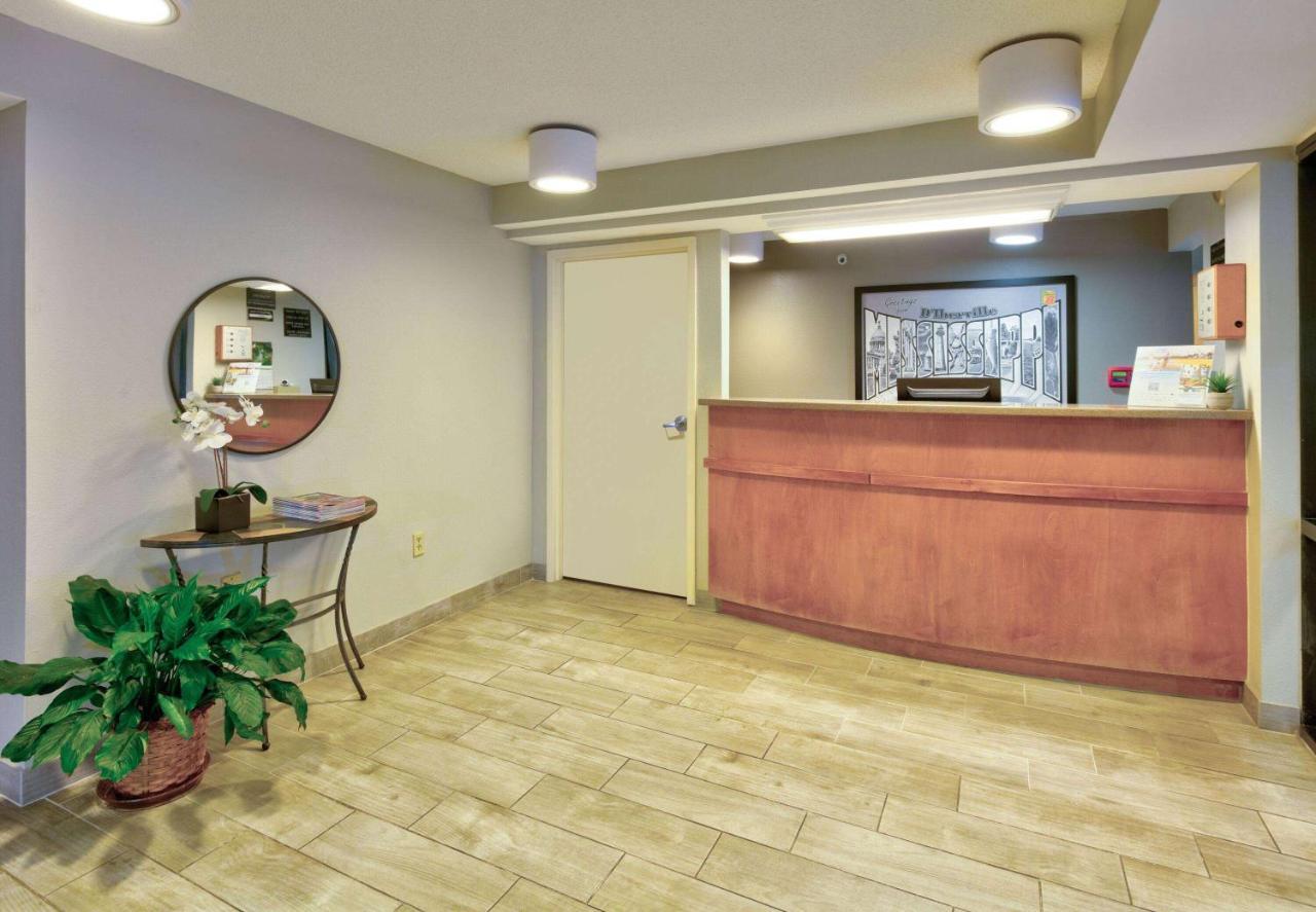 Super 8 By Wyndham Diberville Biloxi Area Extérieur photo