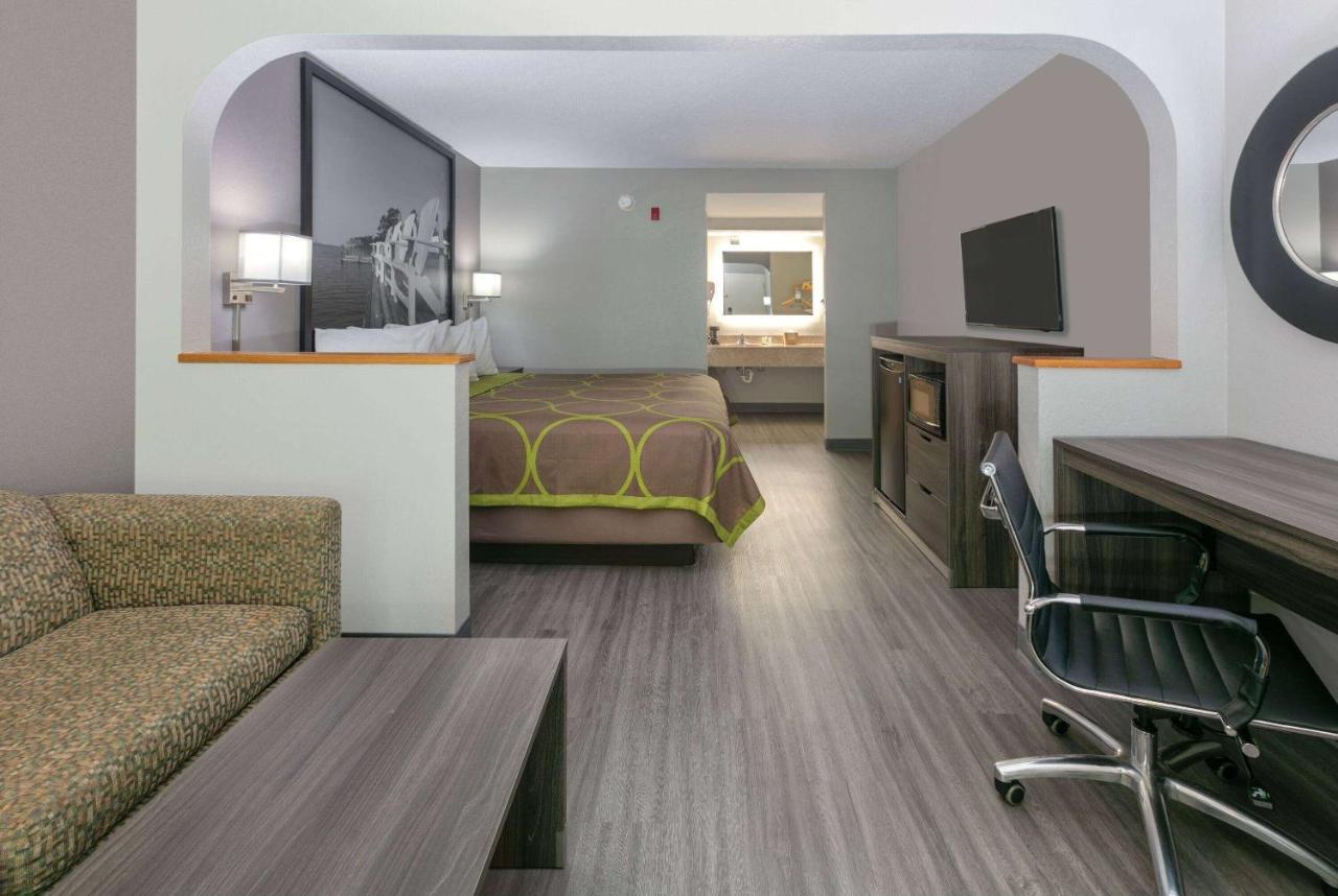 Super 8 By Wyndham Diberville Biloxi Area Extérieur photo