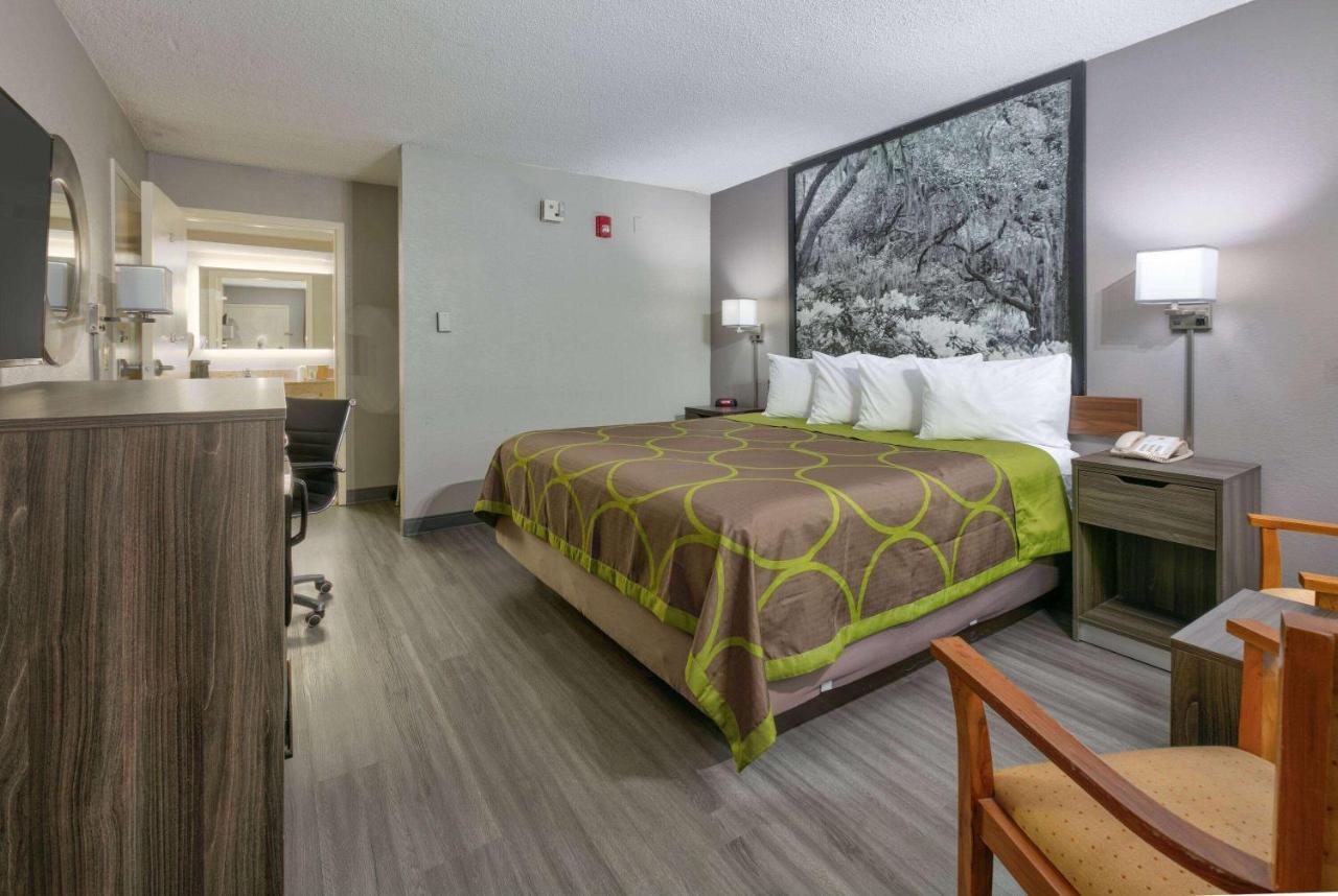 Super 8 By Wyndham Diberville Biloxi Area Extérieur photo